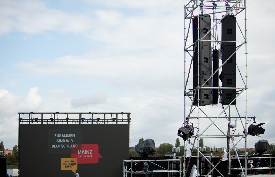 haz clic en la imagen para ampliarla
Nombre:  FocusVenue_evento.jpg
Vistas: 1712
Tama�o:  101,0 KB