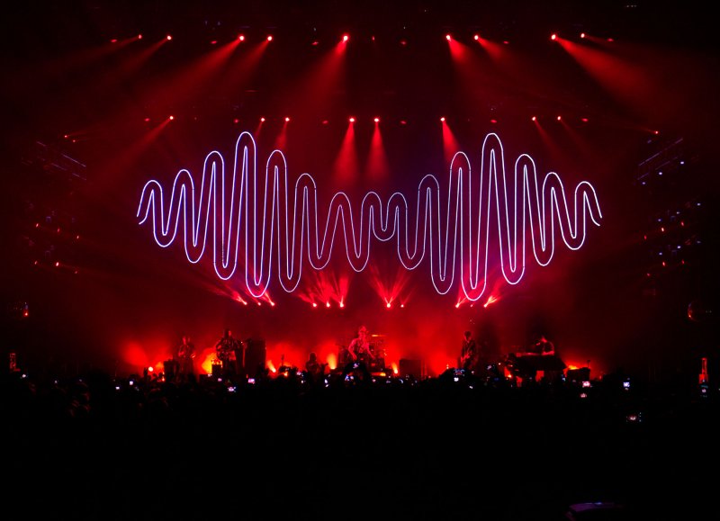 haz clic en la imagen para ampliarla
Nombre:  Robe Arctic Monkeys Brazil 2443.jpg
Vistas: 2564
Tamao:  55,4 KB